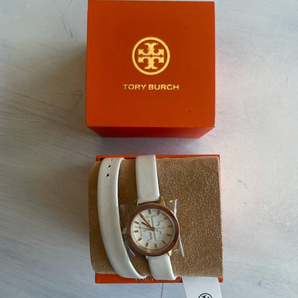 ❌SOLD❌Tory Burch Gigi Gold Stainless Leather Wrap Watch 28mm TBW2002 - Picture 6 of 8